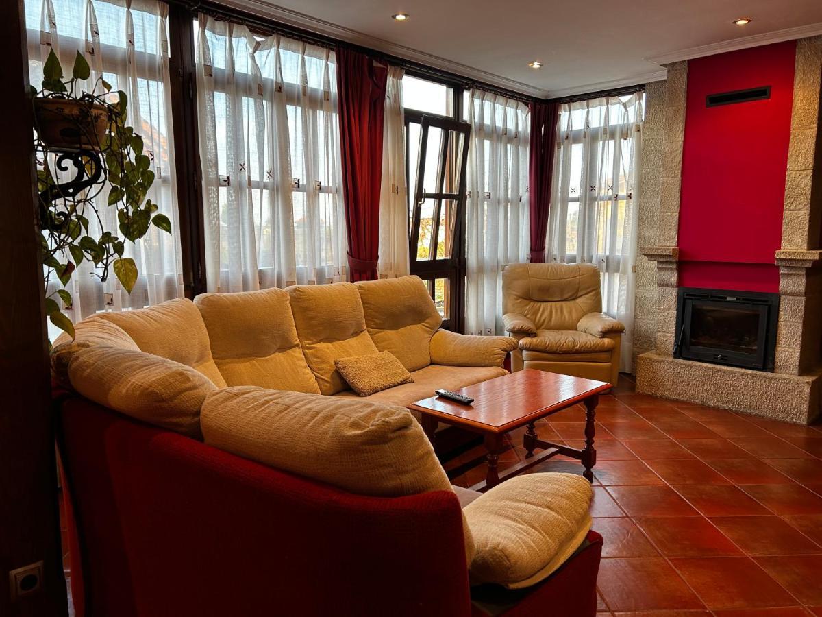 Pensjonat Casa De Aldea El Ponton Cue Zewnętrze zdjęcie